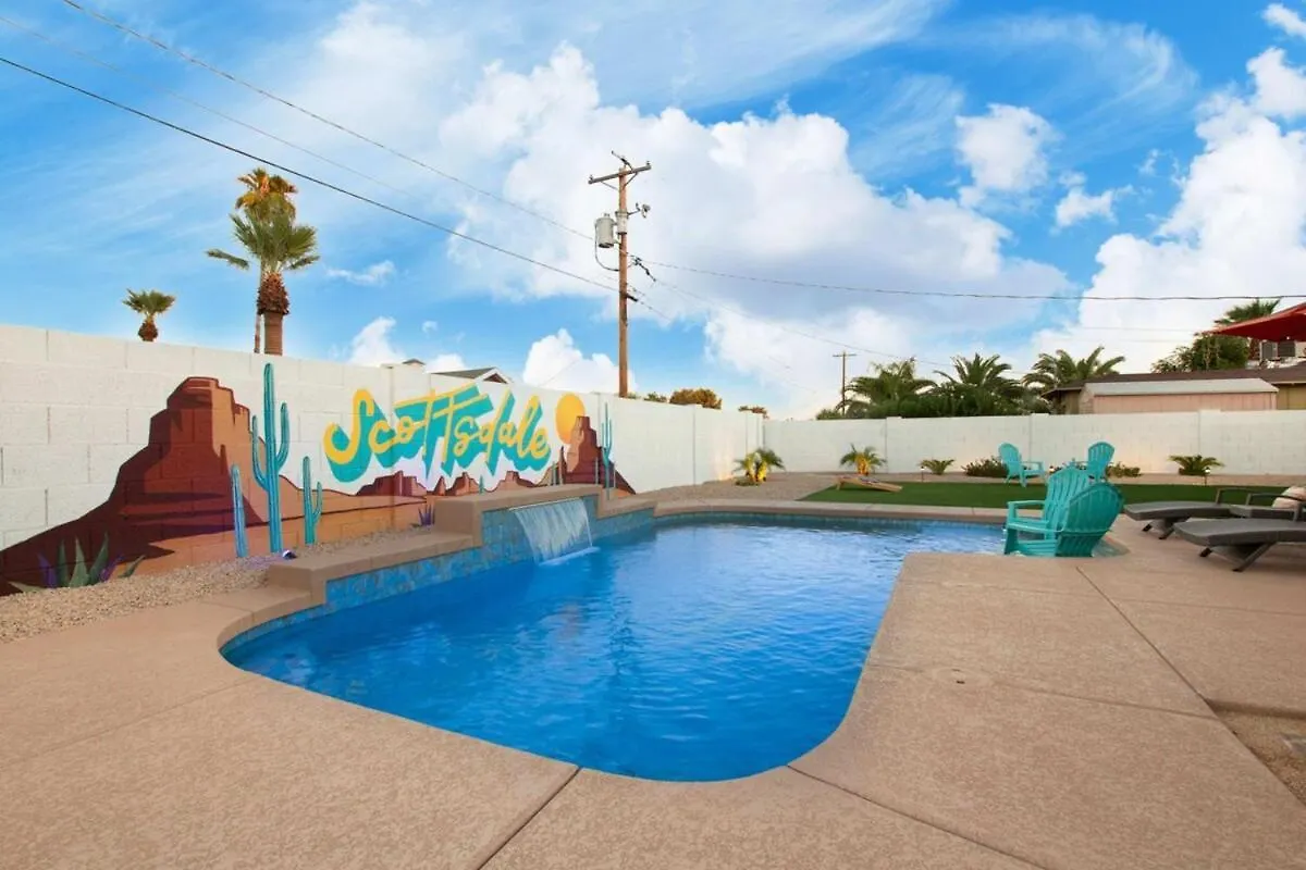 Modern Sw Family Retreat-Pool-Hot Tub-Firepit Villa Scottsdale
